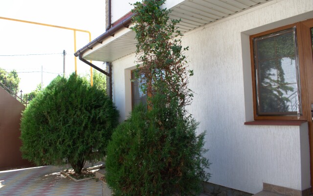 Svetoch Guest House