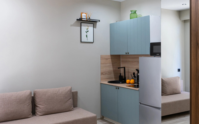 Morent s yarkim interyerom v ZHK Sorrento Park Apartments