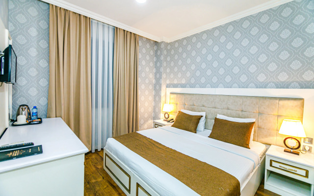 Maris Baku Hotel