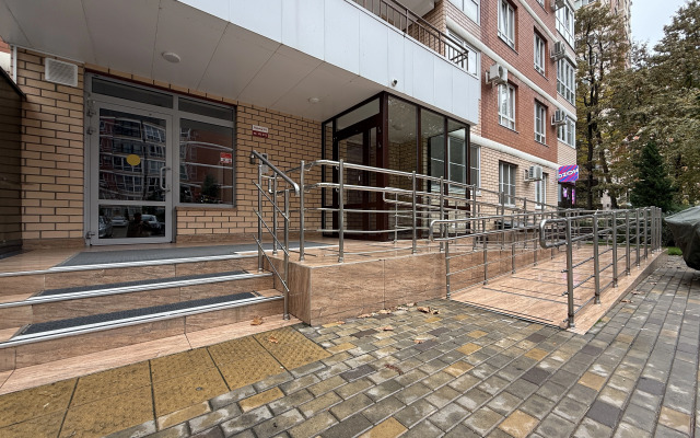 Апартаменты двухкомнатные Разведчиков 8/3