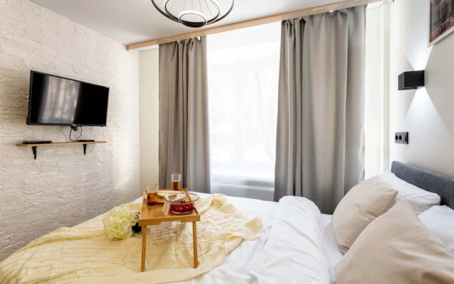 Апартаменты Студия Улучшенная с Дизайнерским Ремонтом