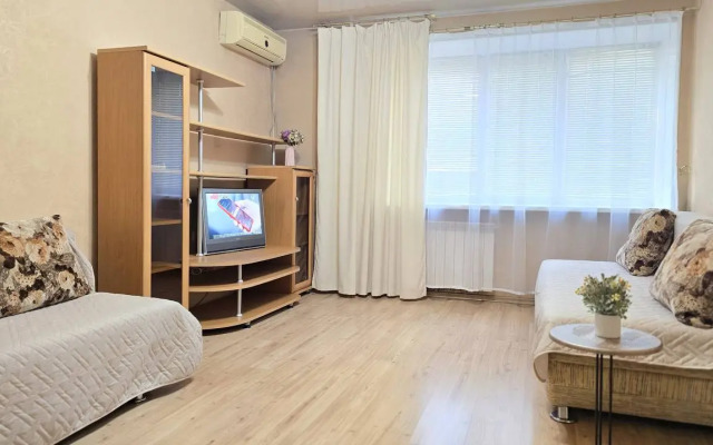 Апартаменты 2-х комн в центре города в Уссурийске