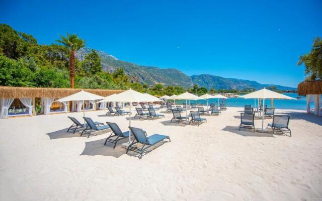 Beach 222 Oludeniz Hotel