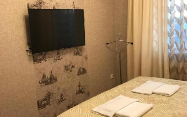 Апартаменты 3 комнаты в Центре рядом с Электричкой на Море