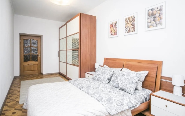 Na prospekte Nezavisimosti 36 Apartments