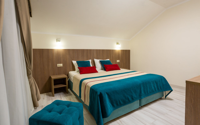 Amra Hotel