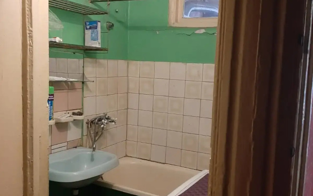 Na Ul. 2-J Tesyminskoy, 117 Flat