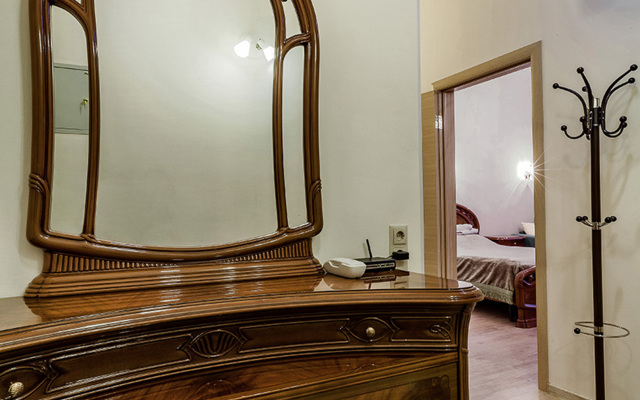 Апартаменты с видом на улицу Марата