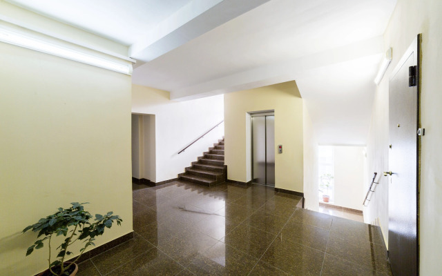 Na Baumana 11 Apartments
