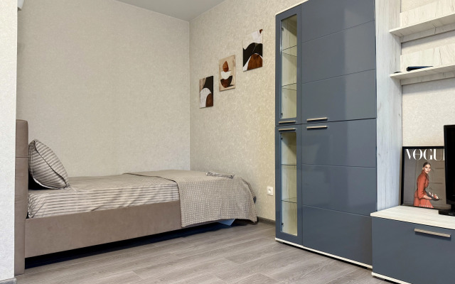 Elegantnaya Yevro 2 U Platonovskogo Flat