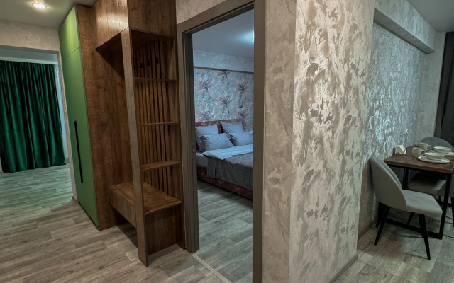 Квартира 3-комнатная на Бульваре Металлургов 4