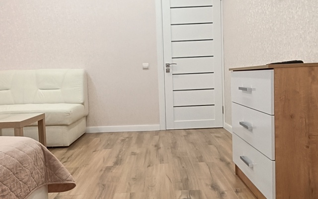 Svetlaya Ryadom S Tsentrom Flat