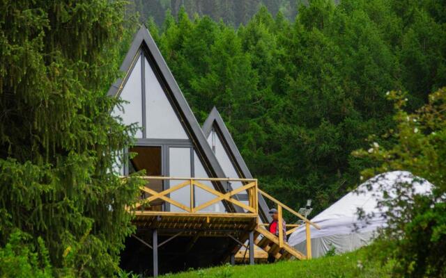 Guest house Zhyluu Suu