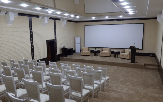 Orient Star Varahsha Hotel