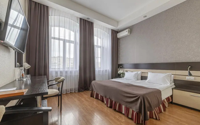 Vintage Hotel