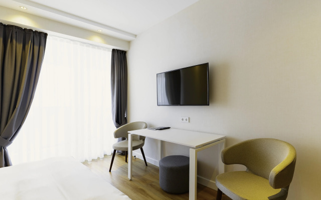 Alliance Palace by Grand City Apartment Hotel