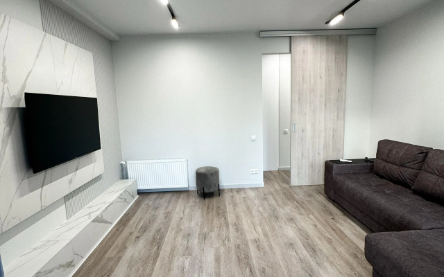 Dvukhkomnatnaya na Navaginskoy Ulitse Flat