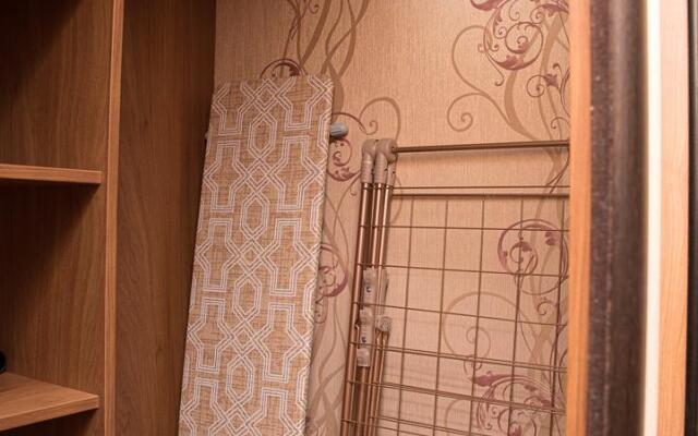 Krasavitsa V Tsentre U Zhd Vokzala Flat