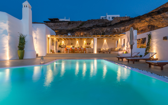 Le GrandMykonos Villa