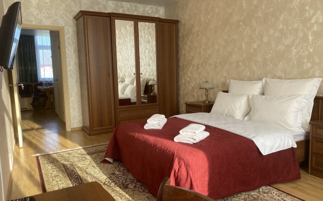 Spelaya Vishnya v Tsentre Goroda Apartment