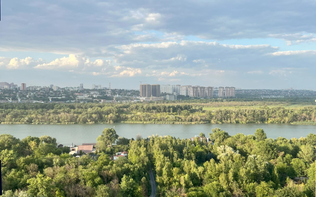 V Tsentre Goroda Zhk Levoberezhye Flat