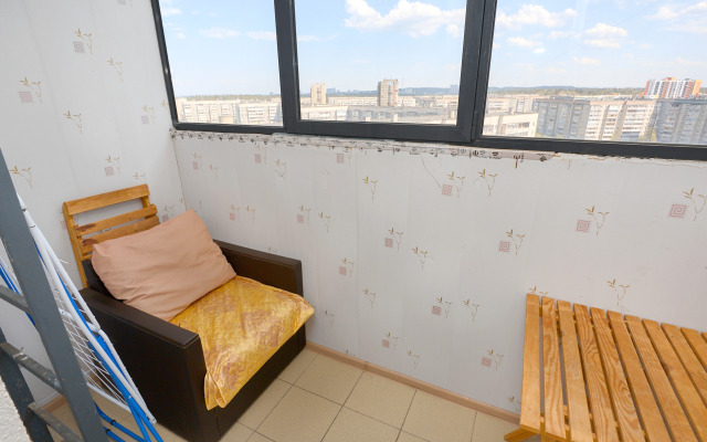 Uyutnaya Studiya Na Drevlyanke Flat