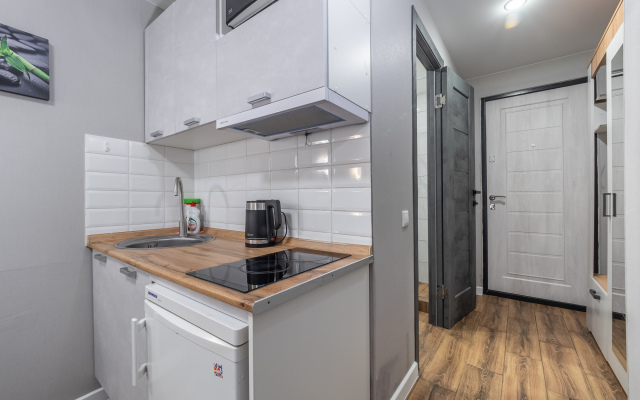 Dlya Dvoikh Ryadom S Metro Molodezhnaya Apartments