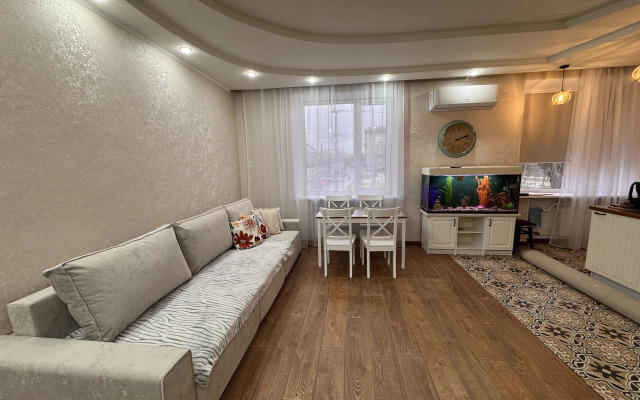 Tsentr 2k Stalinka Apartment