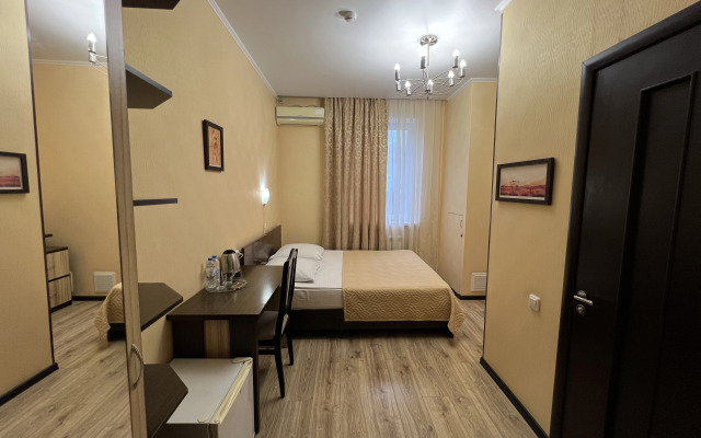 Tsentr Hotel