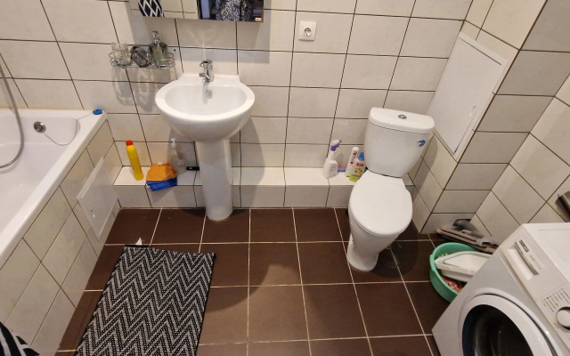 25 Let Oktyabrya Istra Posutochno Flat