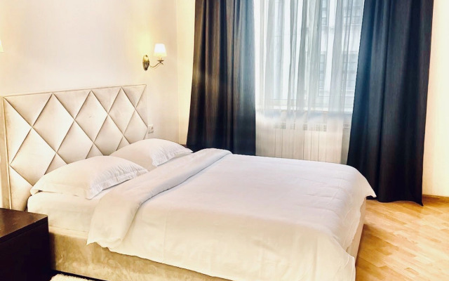 Lyuksovye Apartamenty Dve Spalni Dva Sanuzla Apartments