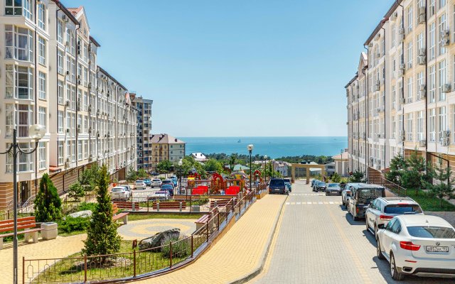 Apartamenty Camaya Stilnaya Ctudiya C Vidom Na More I Cobctvennym Vxodom Apartments