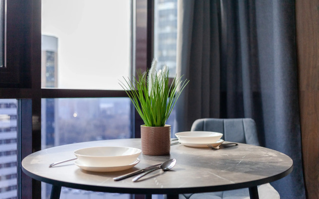 Апартаменты RentPlaza бизнес класса на высоком этаже