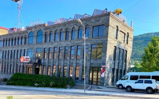 Mina Hotel