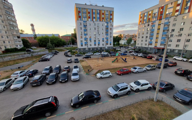 Na Dargomyzhskogo 15 Flat