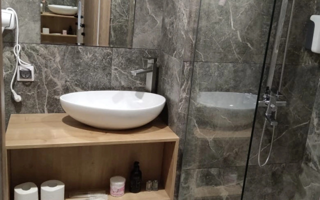 Апартаменты на Набережной Толстого, 41, номер 1