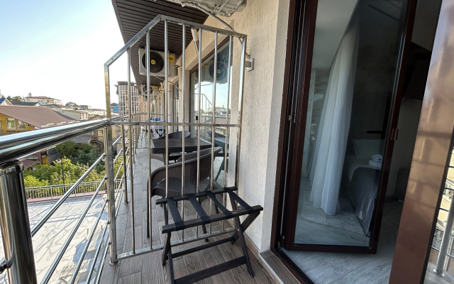 U Morya, Kruiz Lenina 219/5 Apartments