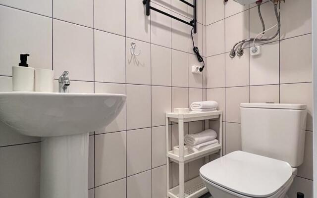 Zdes byl M.Gorykiy Apartments