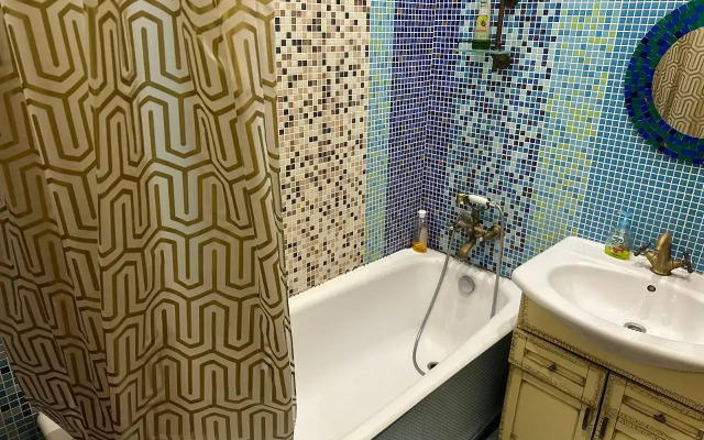 Dvukhurovnevaya Prostornaya Na Marksistskoy Flat