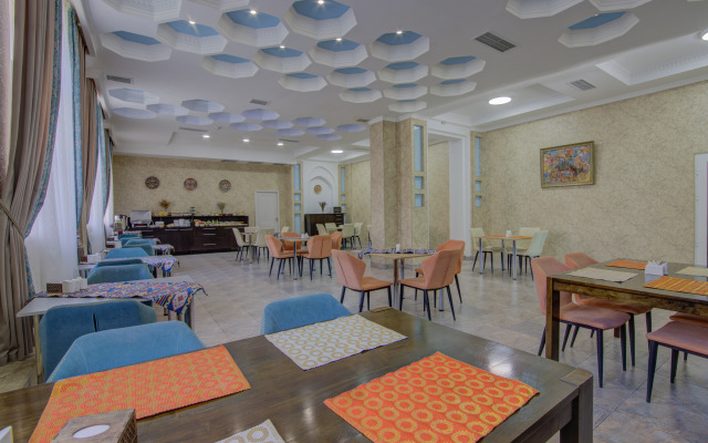 Shah Palace Hotel