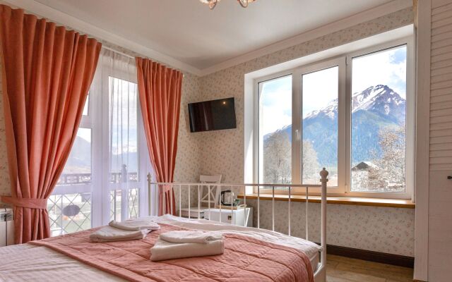 Gornaya Roza Hotel