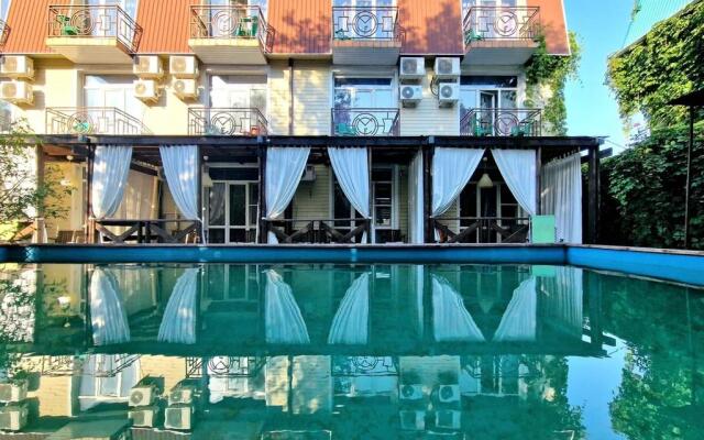 Semeyny Guest House