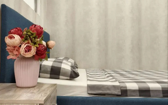 Ulitsa Roz, D.36 Flat