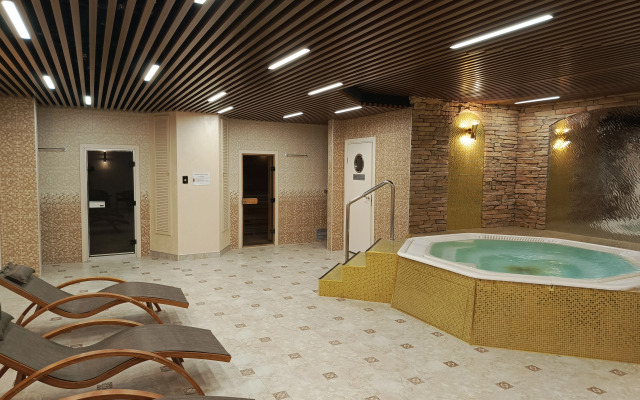 Rosso Riva Hotel