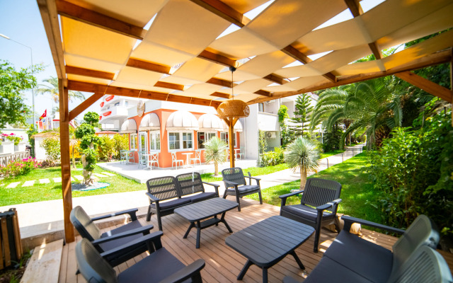 Rose Garden Premium Hotel