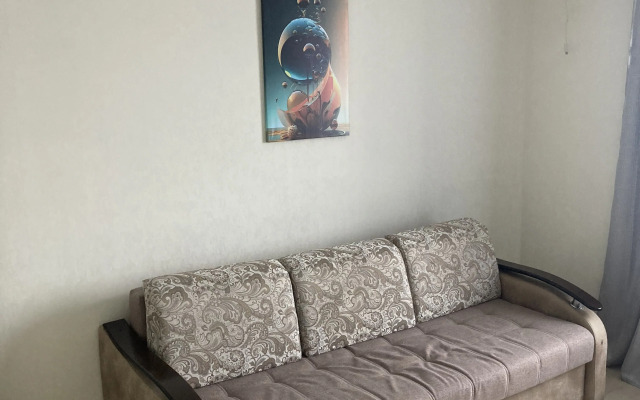 Belaya Alleya Flat