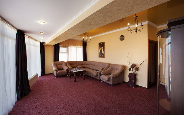 Zolotoj Globus Hotel