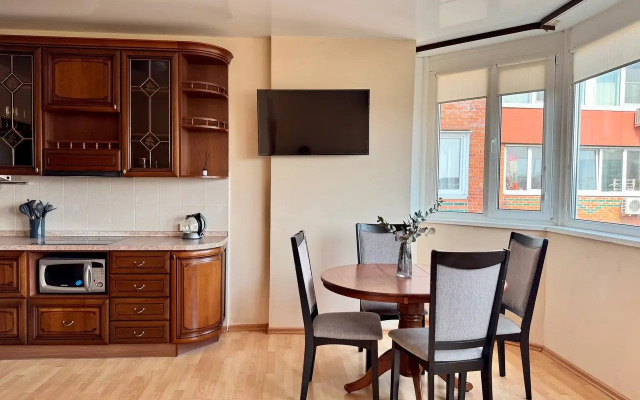 Na Avrorovskoy Flat