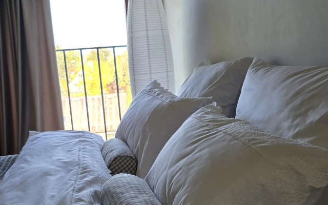 Mansarda S Vidom Na Verkhnee Ozero Flat
