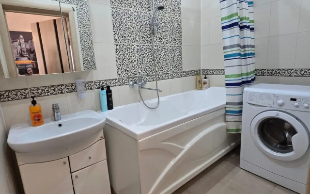 Квартира Трехкомнатная Сургут